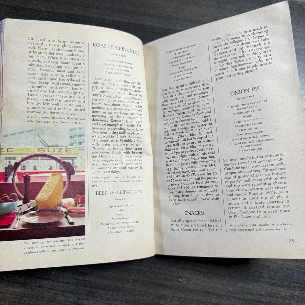 Vintage Tupperware Picnics Parties Snacks Around the World Cookbook Recipes‎